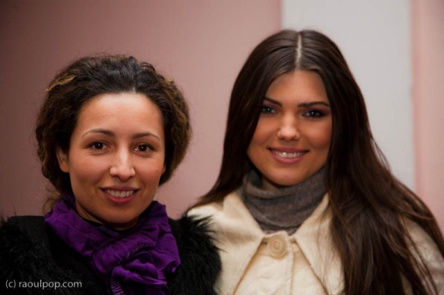 Ligia and Paula Seling, on December 14, 2009, Sala Traube, Medias, Romania. 